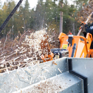 bronco-wood-chipper-bs-13-5hp-with-electric-start