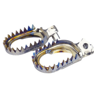scar-titanium-footpegs-anti-mud-yamaha