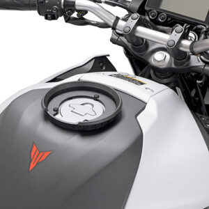 givi-specific-flange-x-tanklock-bag-2