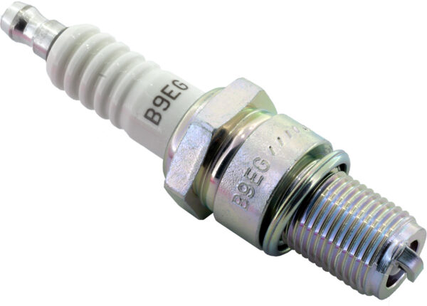 NGK süüteküünal B9EG