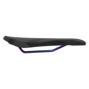 Istuin ERGON SM Enduro Comp meestele. S/M Stealth / Oil Slick
