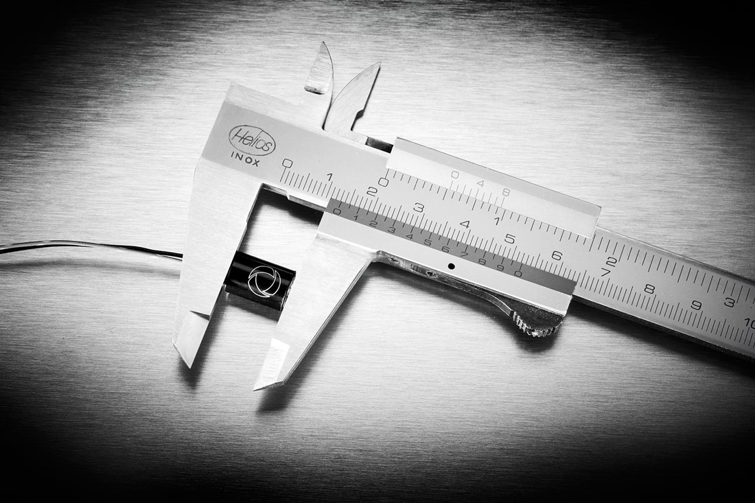 Kellermann Atto® Integral must selge klaasiga