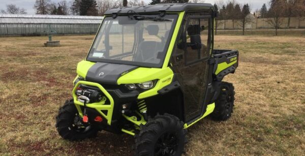 DFK Premium täiskabiin + kojamees/pesuri soojendus Can-Am Traxter 2020-2025