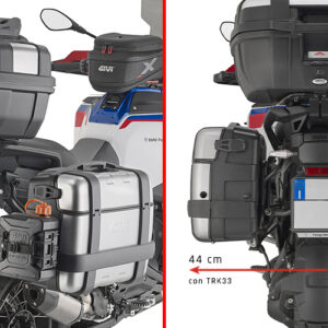 givi-pann-hold-bmw-r1300gs-adventure-2025-2