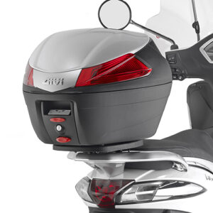 givi-specific-plate-for-monolock-boxes-piaggio-liberty
