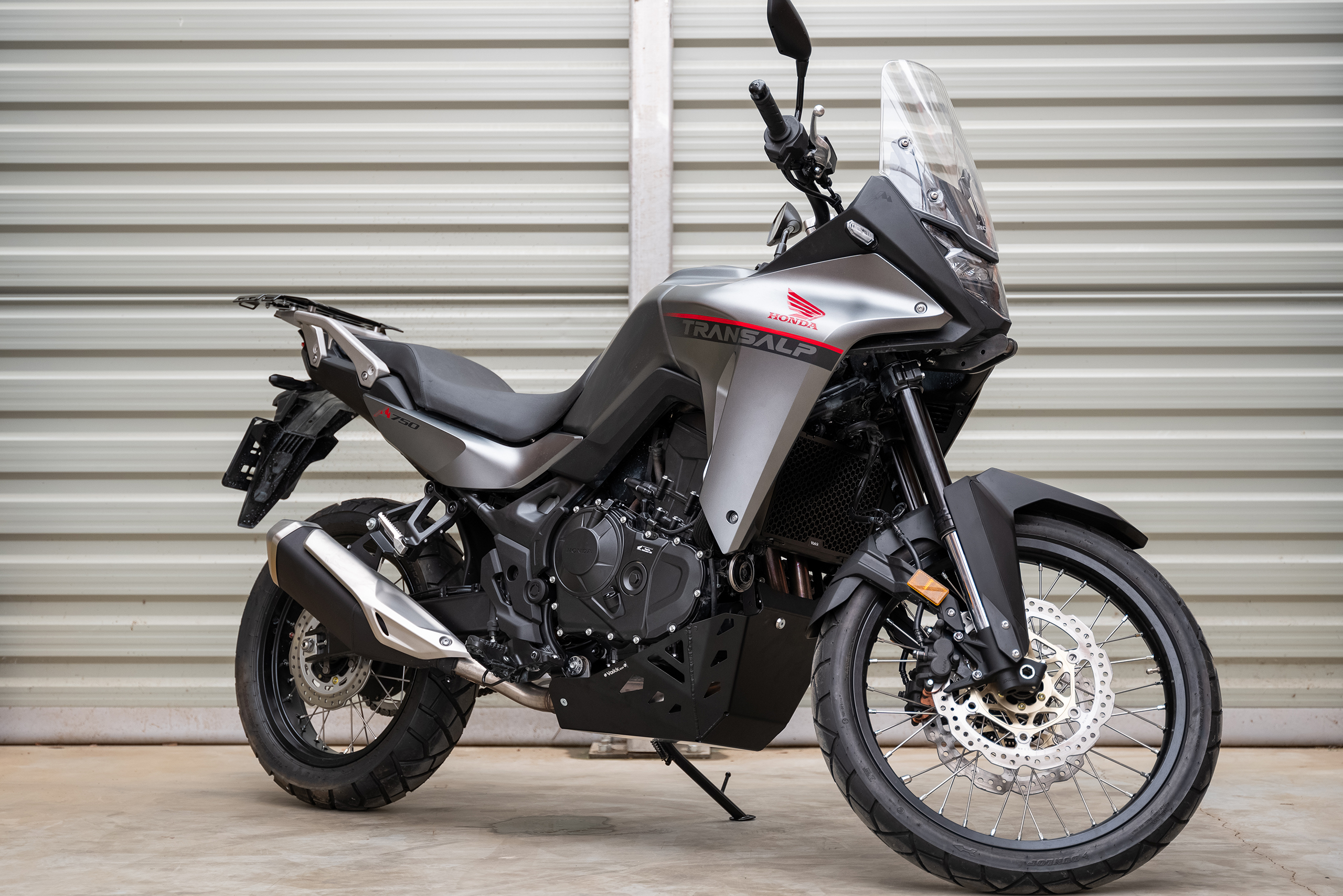 Yakk EXP kaitseplaat Honda XL750 Transalp (23-) must