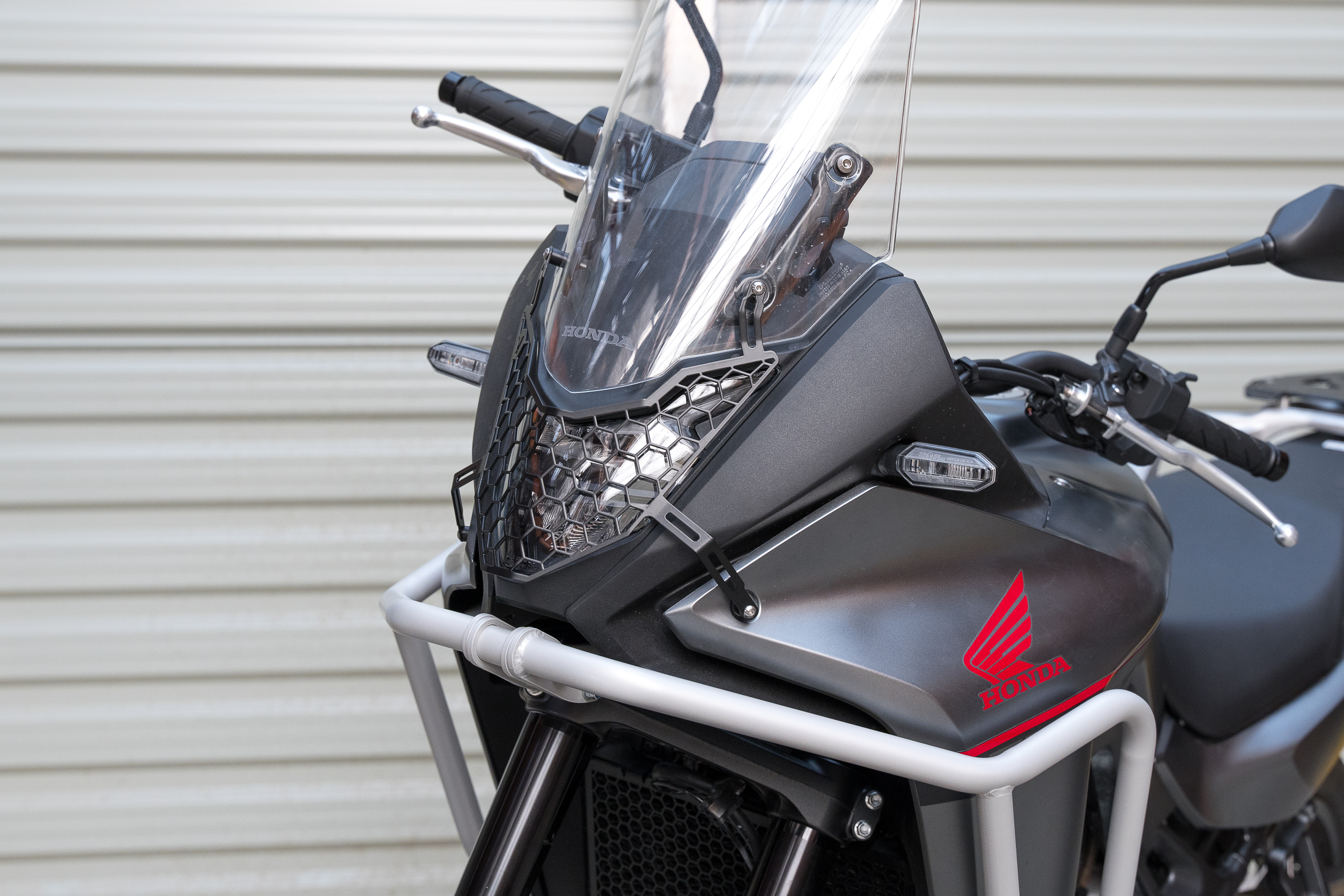 Yakk EXP esitule kaitseraud Honda XL750 Transalp (23-) must - Image 3