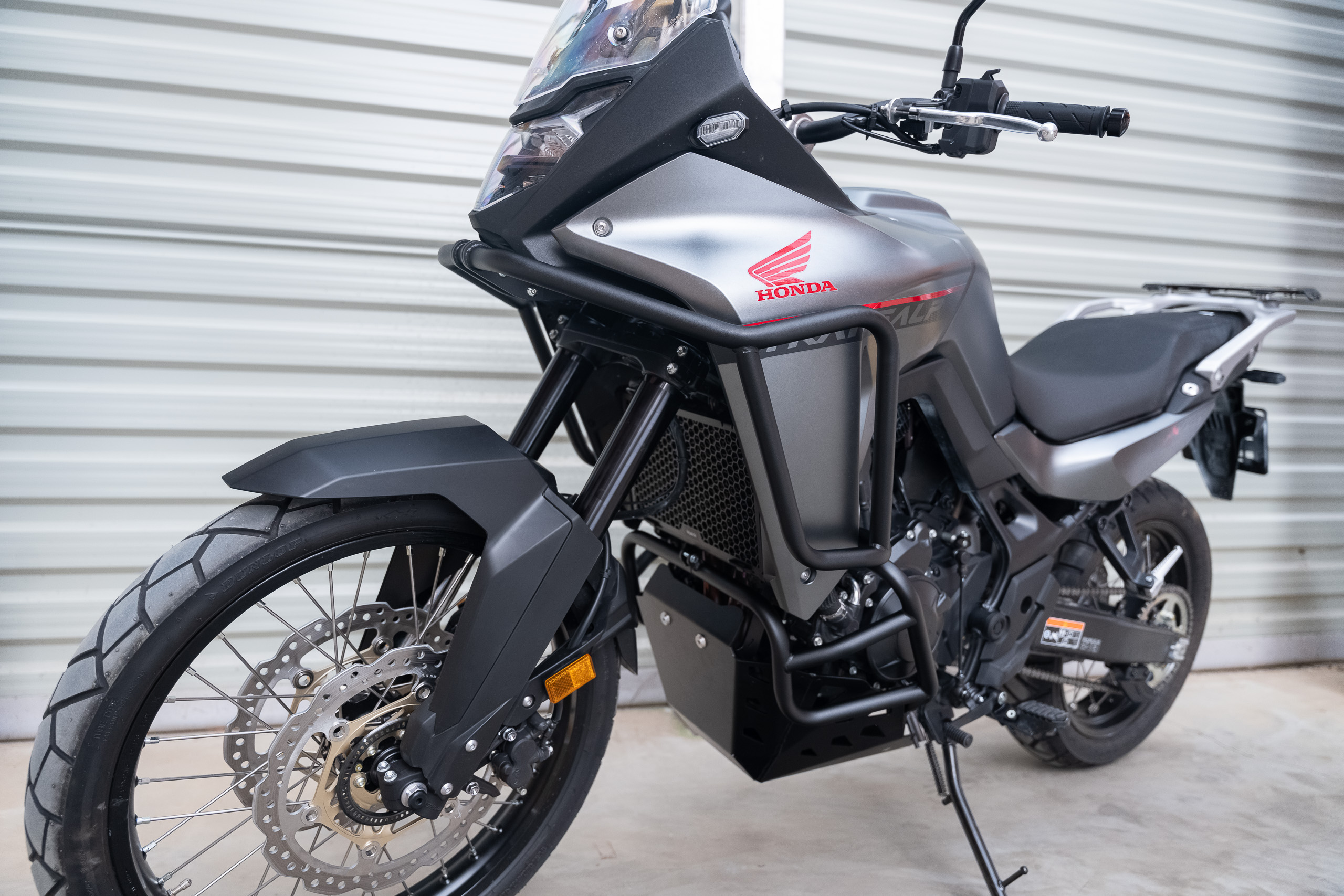 Yakk EXP crash bar ülemine Honda XL750 Transalp (23-) must