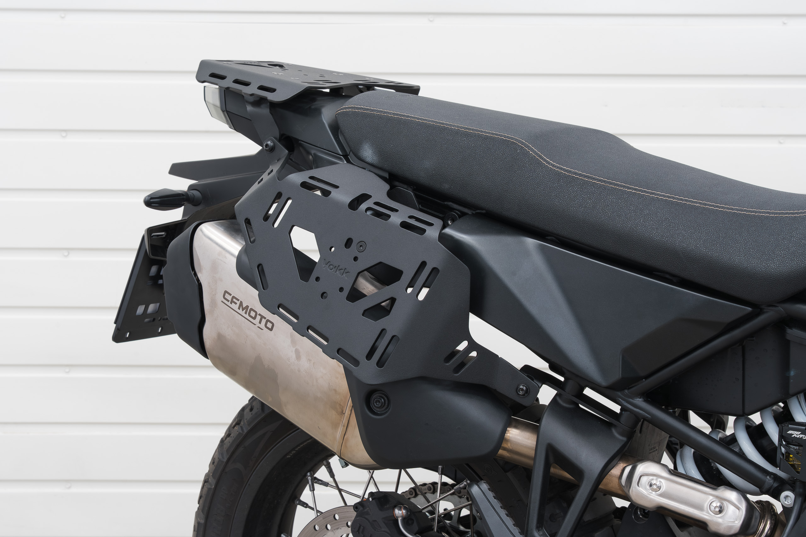 Yakk EXP külgkottide pagasiriiul CFMOTO 800MT-X (25-) must