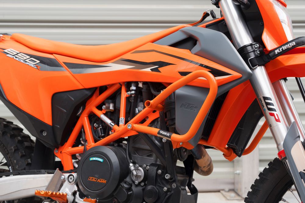 Yakk EXP kaitseraud KTM 690 (19-)/Husqvarna 701 (16-)/GasGas 700 (22-) oranž - Image 2