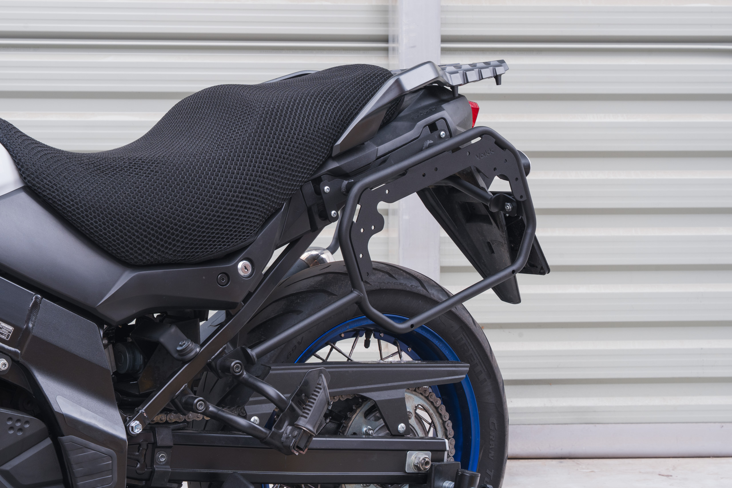 Yakk EXP külgkandur Suzuki DL650 V-Strom XT (17-) must - Image 3