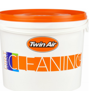 Twin Air puhastusvann koos restidega Orange + Black (10 liitrit)